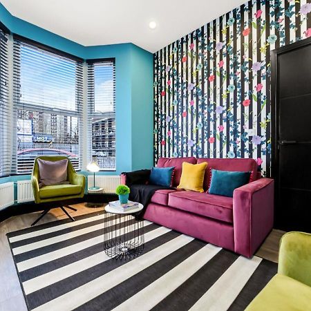 Bright & Colourful House - Best For A Large Groups London Eksteriør billede