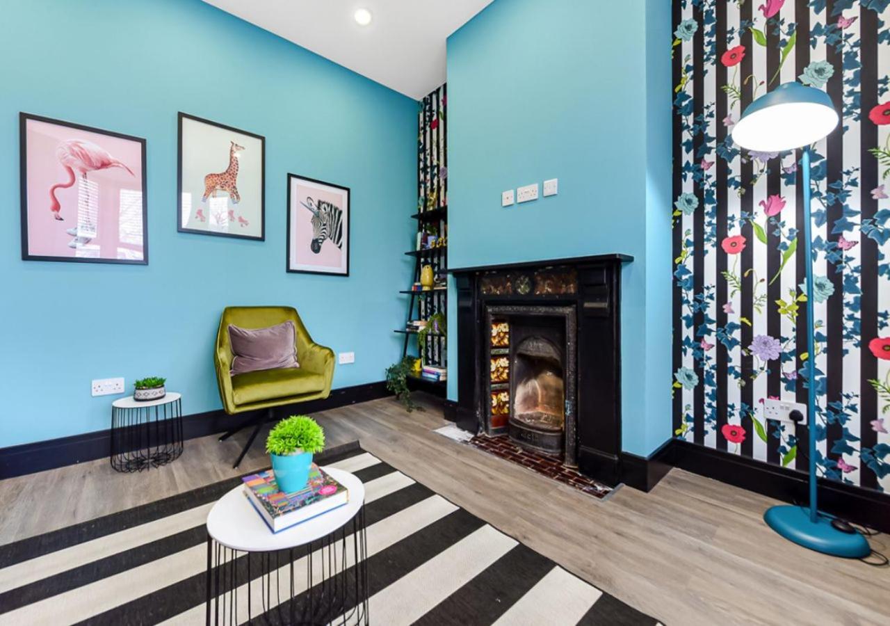 Bright & Colourful House - Best For A Large Groups London Eksteriør billede